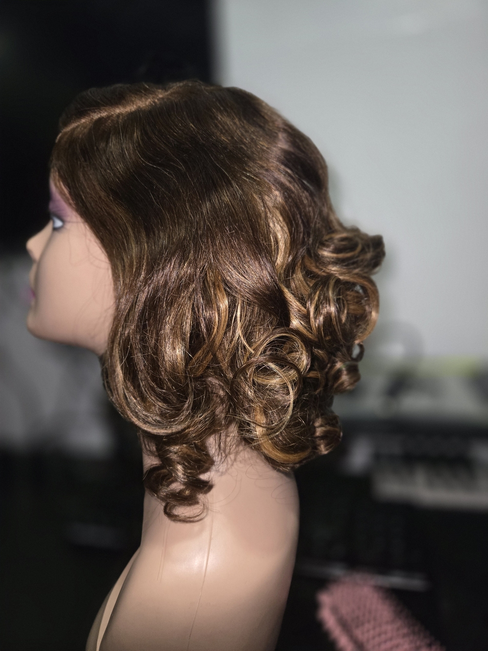 7x6 Glueless Bouncy Honey Blonde Highlight  Wig - 14inch